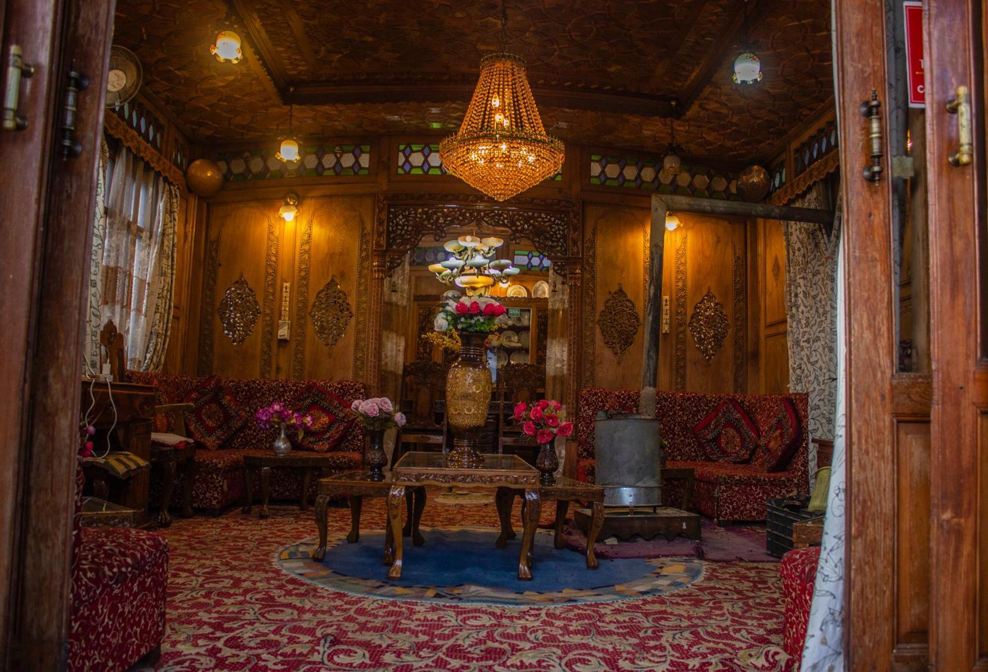 SrīnagarHouse Boat New Manora住宿加早餐旅馆 外观 照片