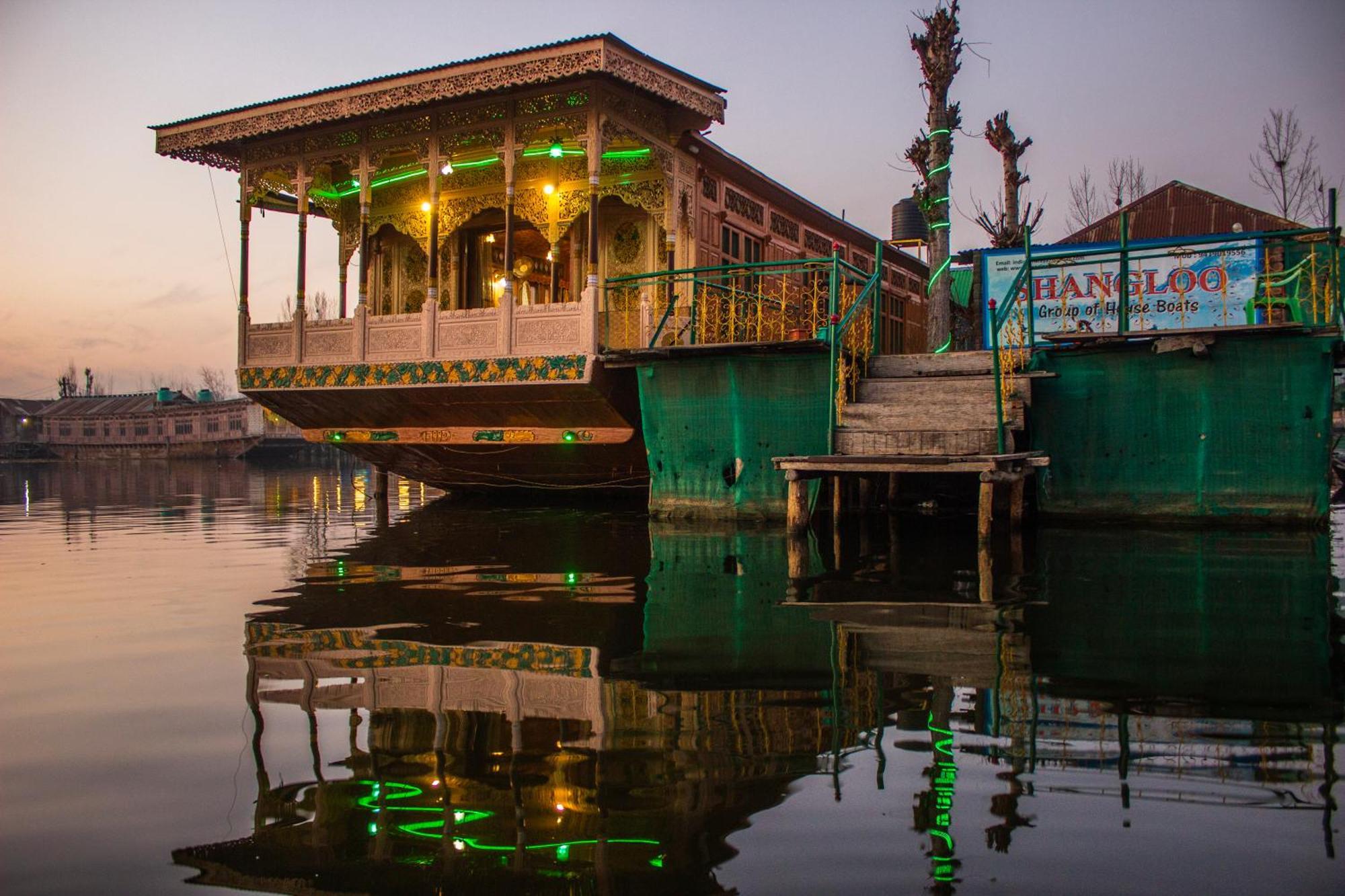 SrīnagarHouse Boat New Manora住宿加早餐旅馆 外观 照片