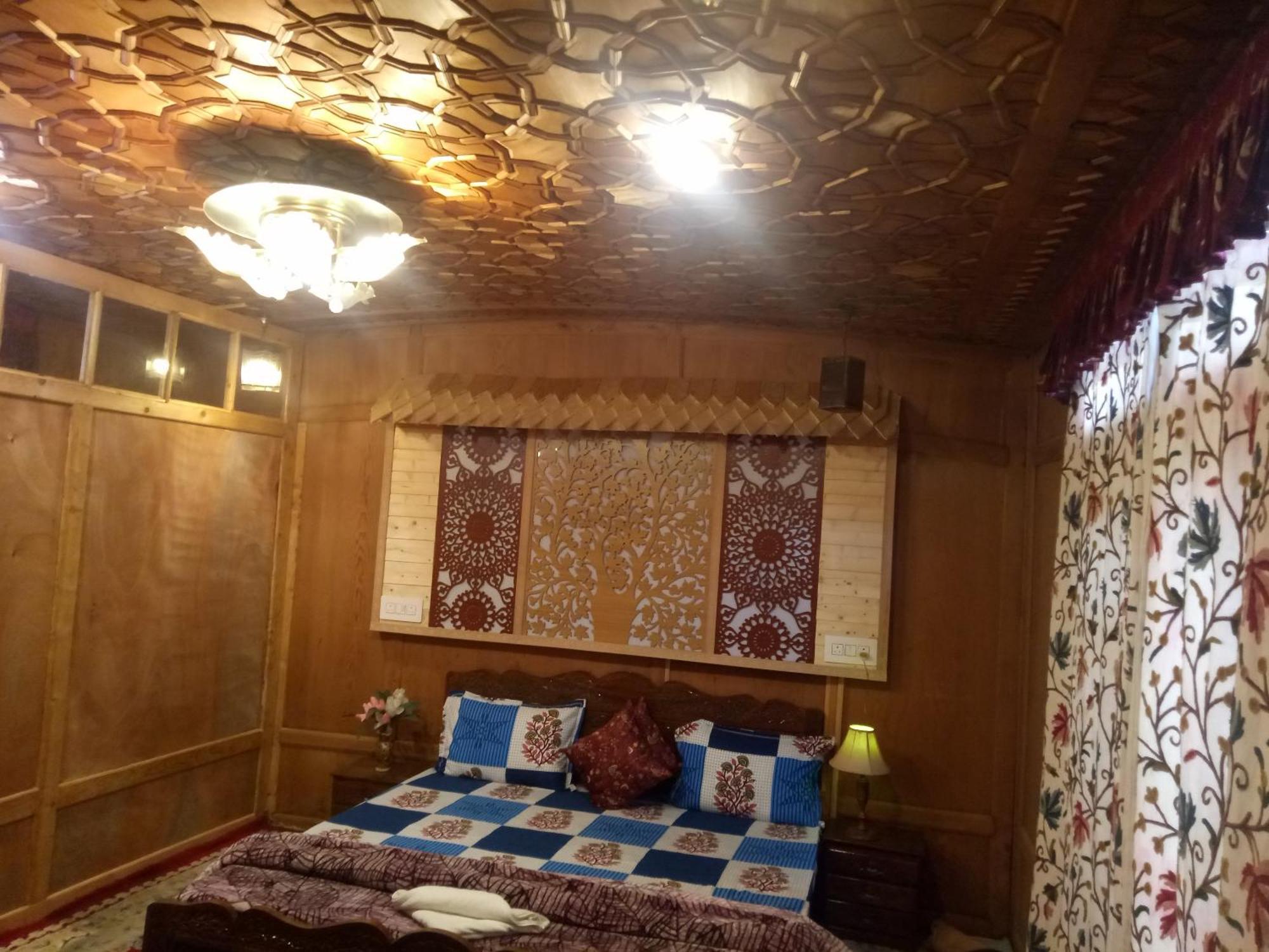 SrīnagarHouse Boat New Manora住宿加早餐旅馆 外观 照片