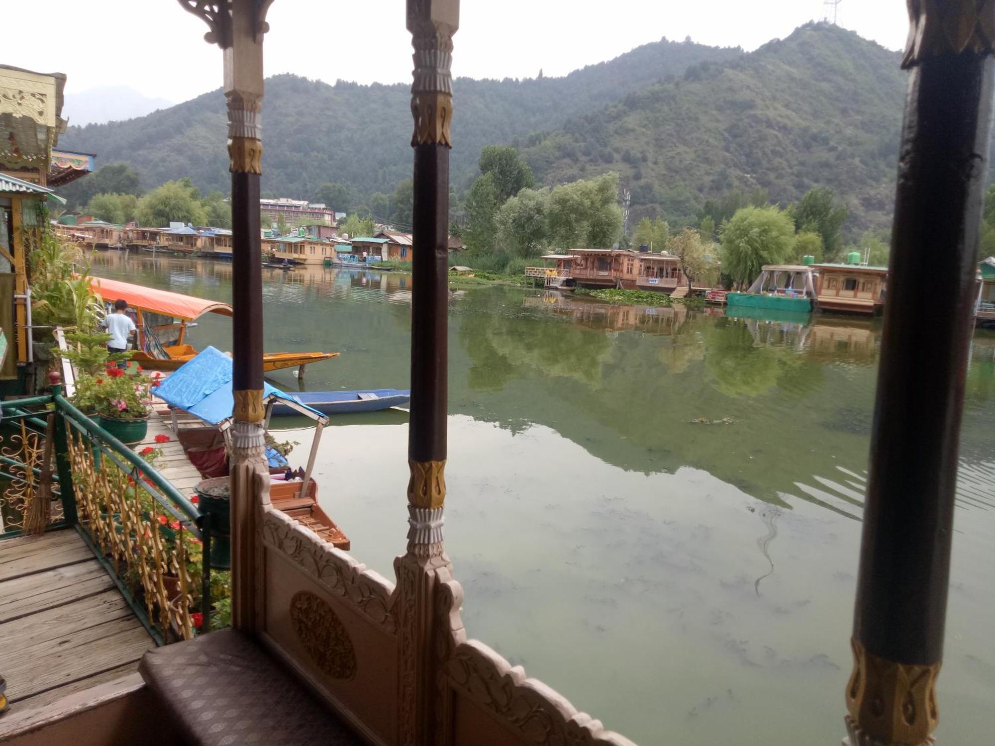 SrīnagarHouse Boat New Manora住宿加早餐旅馆 外观 照片