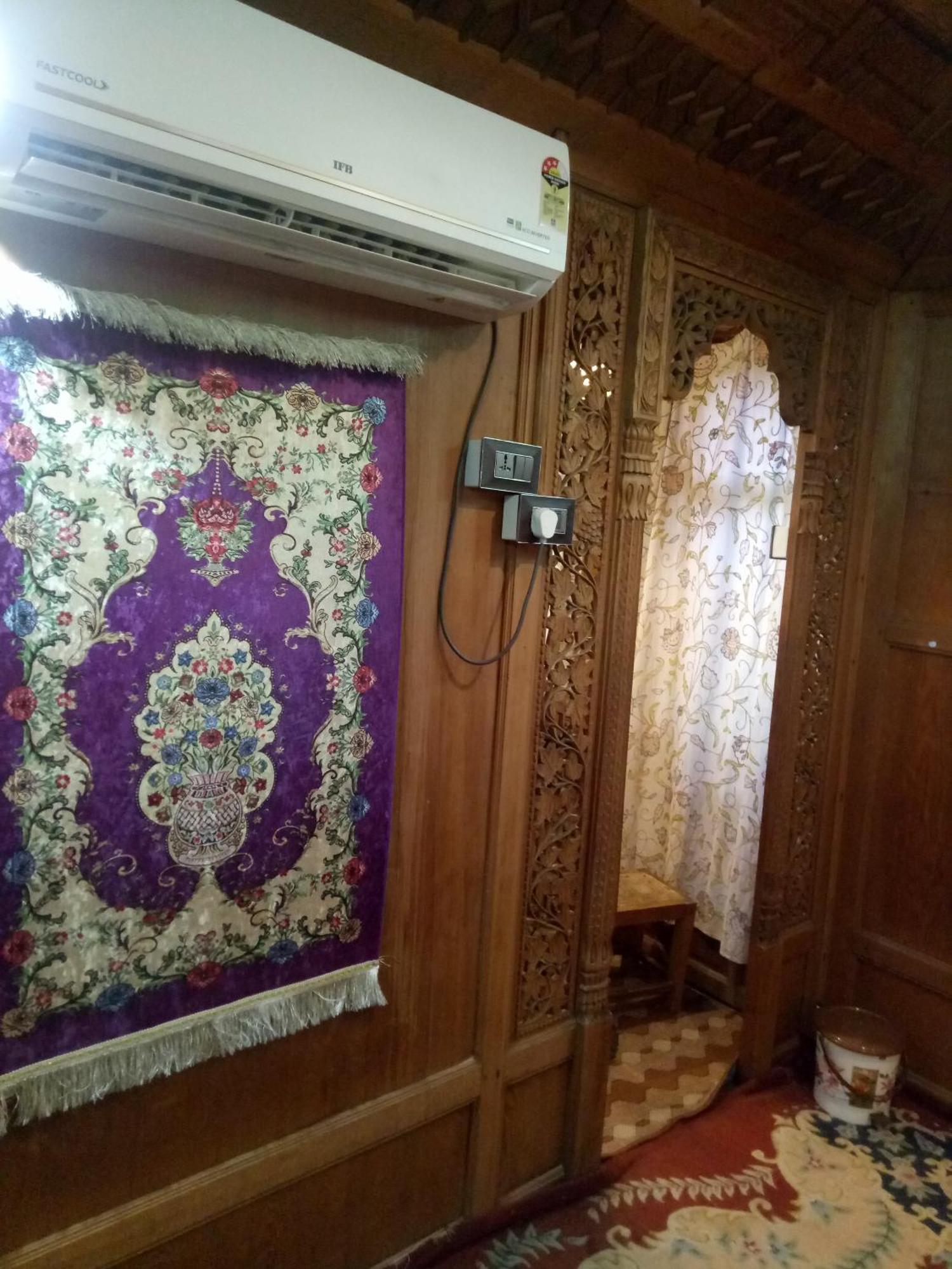SrīnagarHouse Boat New Manora住宿加早餐旅馆 外观 照片