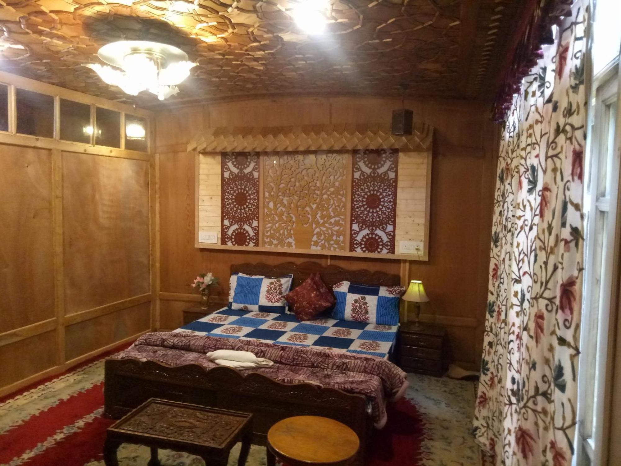 SrīnagarHouse Boat New Manora住宿加早餐旅馆 外观 照片