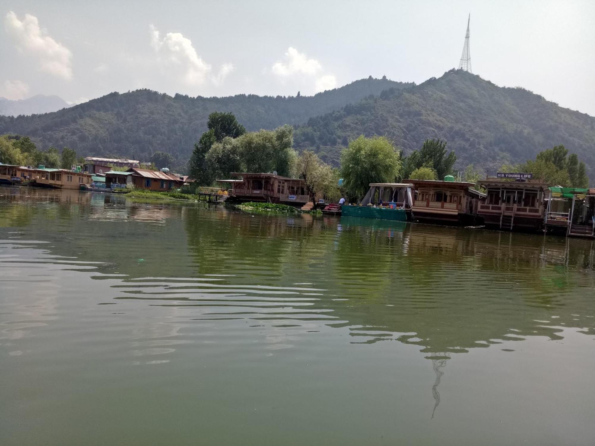SrīnagarHouse Boat New Manora住宿加早餐旅馆 外观 照片