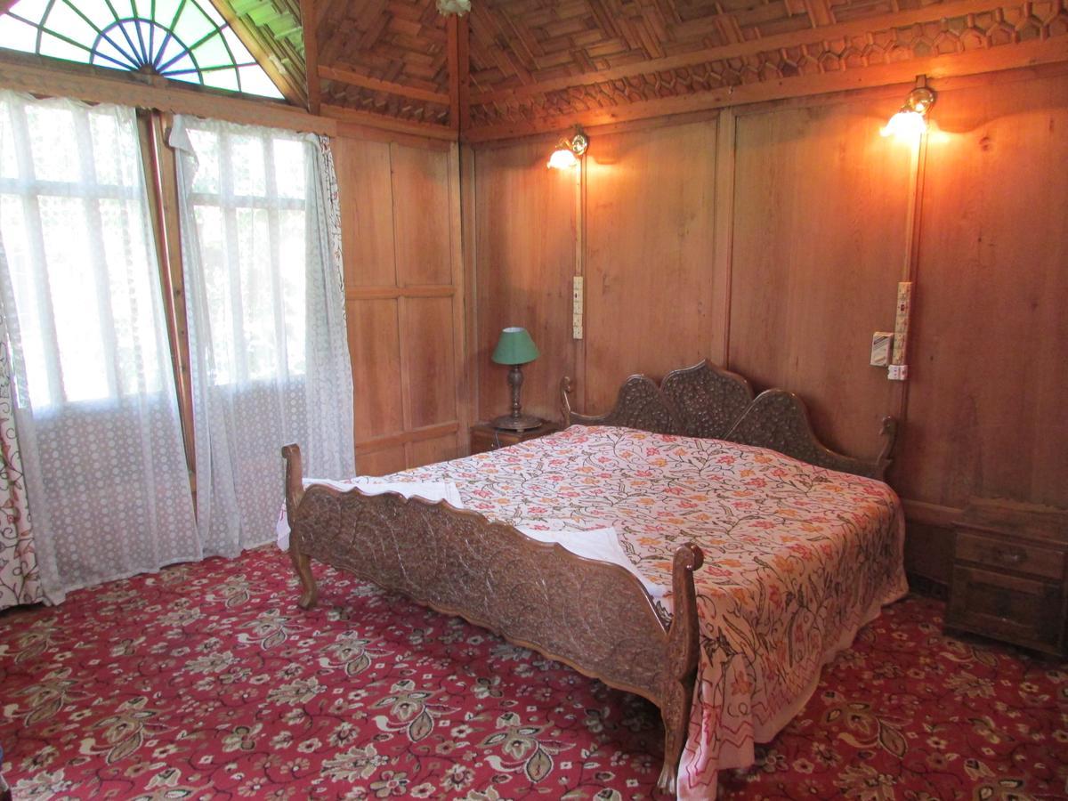 SrīnagarHouse Boat New Manora住宿加早餐旅馆 外观 照片