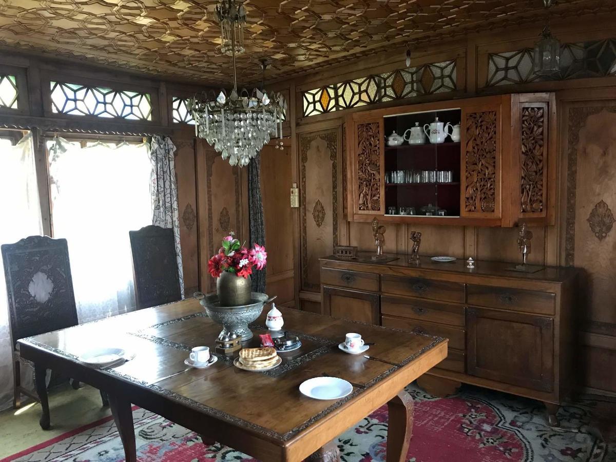 SrīnagarHouse Boat New Manora住宿加早餐旅馆 外观 照片